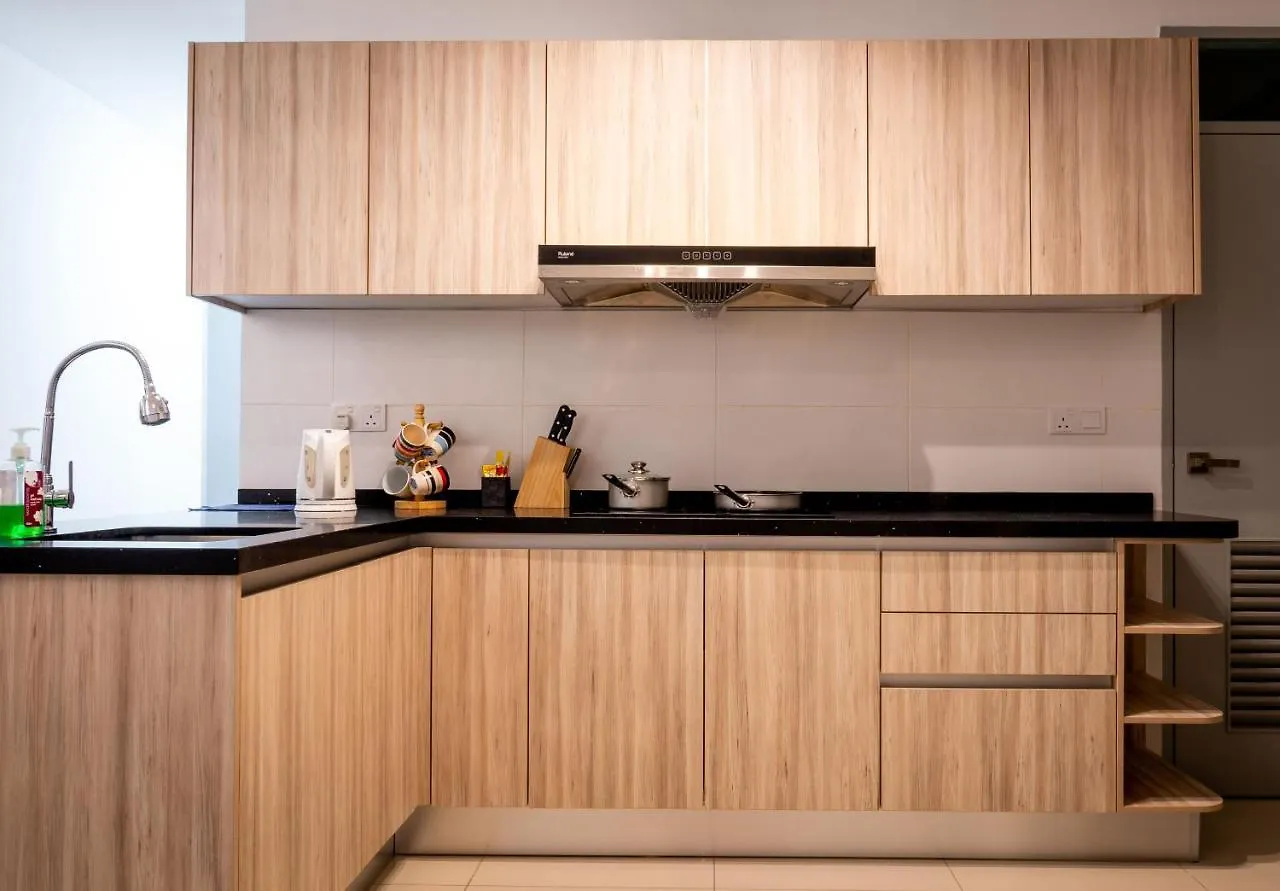Apartment Queens Suite By D Imperio Homestay George Town